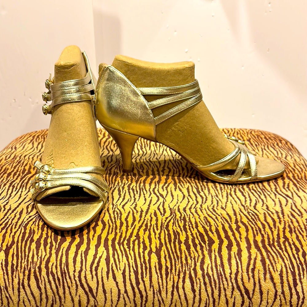 Elegant gold, dress heels